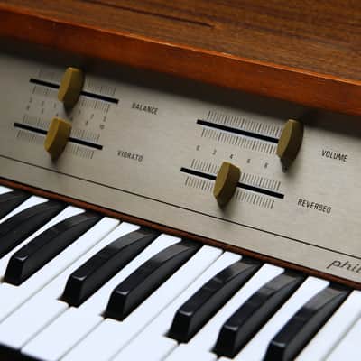 (Video) *Serviced* Philips Philicorda GM 754 Type 22 | Combo Organ GM754/15 Z 70s | Legs Included image 3