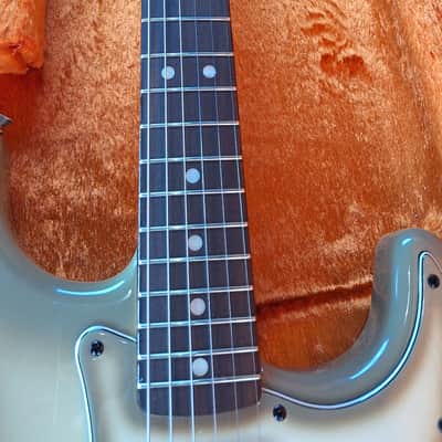 Fender 70th Anniversary Vintera II Stratocaster 2024 - Antigua image 4