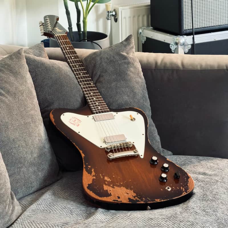 Gibson Non-Reverse Firebird 2015 - Reliced & Upgraded