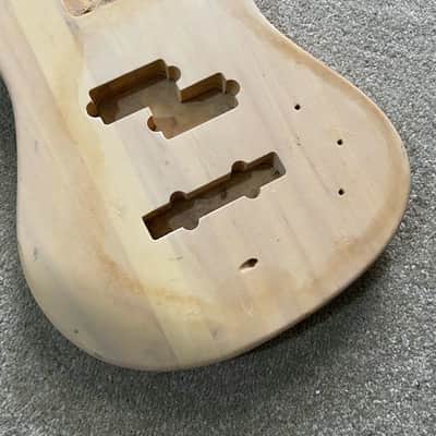 Basswood 4 String Precision P Bass Style Body image 3