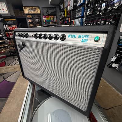 Fender '68 Custom Deluxe Reverb 2-Channel 22-Watt 1x12" Guitar Combo image 9