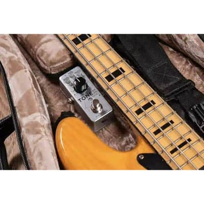 IK Multimedia TONEX ONE Pedal Bass Edition Amplifier/Cab/Effect Modeling Pedal - Silver image 2