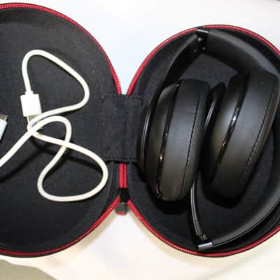 Beats Studio 3 Headphones (Used) image 1
