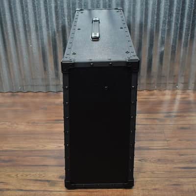 Roland JC-120 Jazz Chorus 120 Watt 2x12" Guitar Combo Amplifier image 10