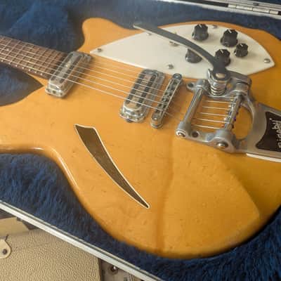 Rickenbacker 365 1967 - Mapleglo refinish image 4