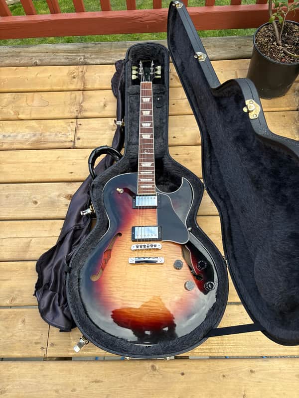 Gibson ES-137 Classic (2002 - 2015) | Reverb Canada