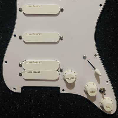 Fender Lace Sensors Jeff Beck Pickguard 2023 - White image 1