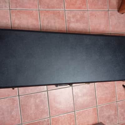 Spector Universal Hardshell Case Lefty or Righty Black image 6