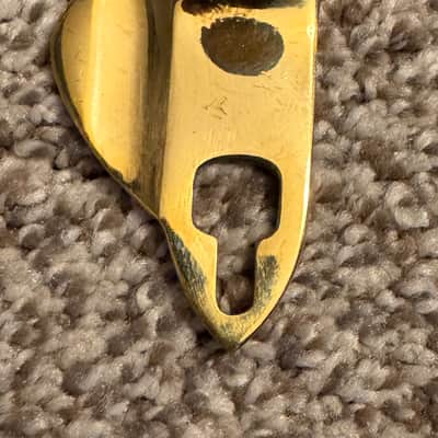 MusicMedic Comfort Thumb Rest 2026 - Bare Brass image 1