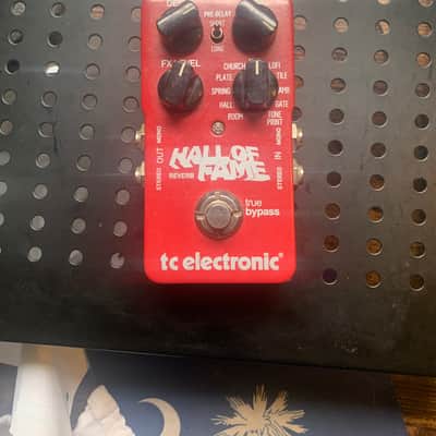 TC Electronic Hall of Fame Reverb 2011 - 2017 - Red image 1