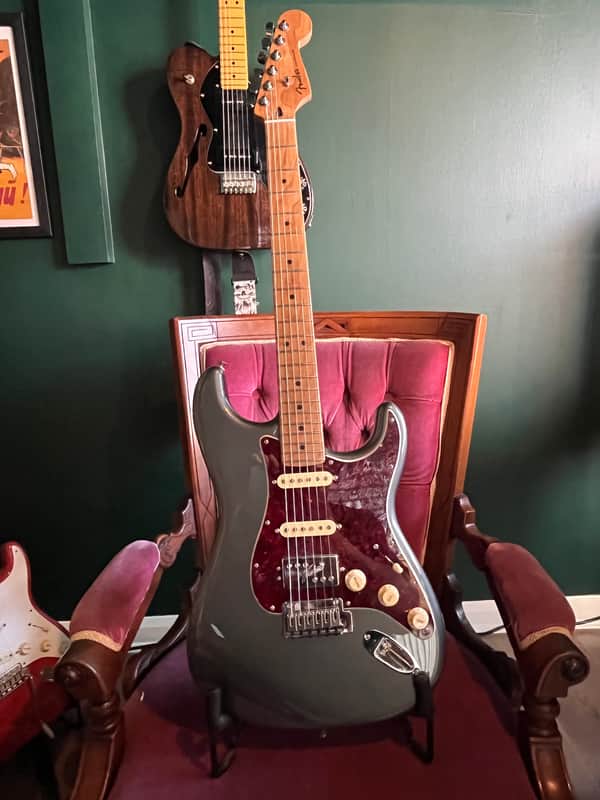Fender FSR Player Plus Stratocaster HSS image 1