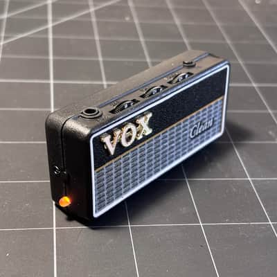 Vox amPlug 2 Clean Battery-Powered Guitar Headphone Amplifier 2017 - Present - Black / Silver image 7