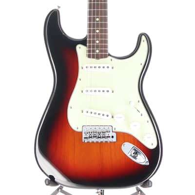 Fender Vintera II '60s Stratocaster, 3-Color Sunburst, Stage Ready (P10)(14480) (14480) image 7