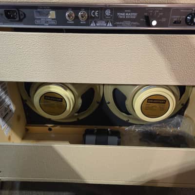 Fender Tone Master Twin Reverb 2-Channel 85-Watt 2x12" Digital Guitar Combo 2020 - Present - Blonde - Local Pickup Only image 2