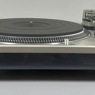 Technics SL-1200M3D Quartz Direct Drive Turntable System 2000s - Silver image 6