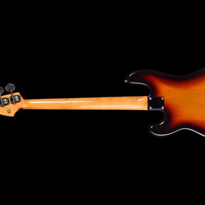 Fender Japan Precision Bass PB-62 2004 - 3-Tone Sunburst image 3