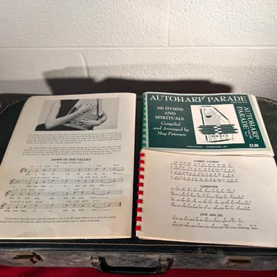 Silvertone Auto-Harp with: Case, Tuning Wrench and Instructional Books image 6