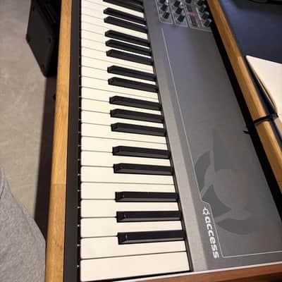 Virus Access Virus TI2 keyboard Digital Synthesizer 62 keys 2022  - Excellent