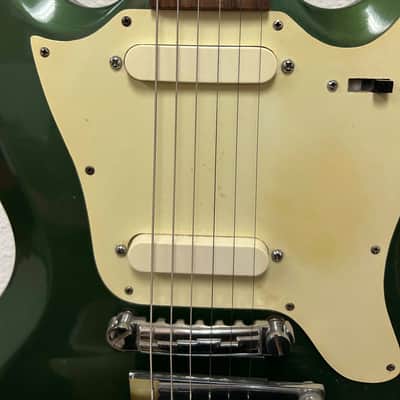 Gibson Melody Maker D with Vibrola 1966 - 1970 - Pelham Blue image 3