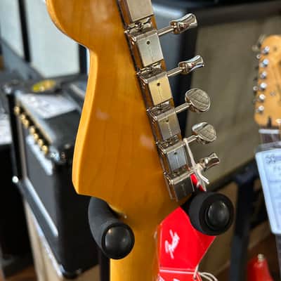 Fender American Vintage II 1961 Stratocaster  - Olympic White /8lbs. 0.2oz. #V2439455 image 9