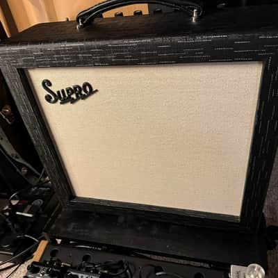 Supro 1612RT Amulet 15-Watt 1x10" Combo Amp with Supro switch image 3