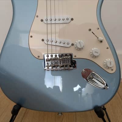 Fender Player Stratocaster with Maple Fretboard 2018 - 2024 - Tidepool image 3