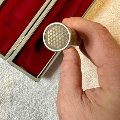Neumann KM 84 Small Diaphragm Cardioid Condenser Microphone 1966–67 - Nickel image 7