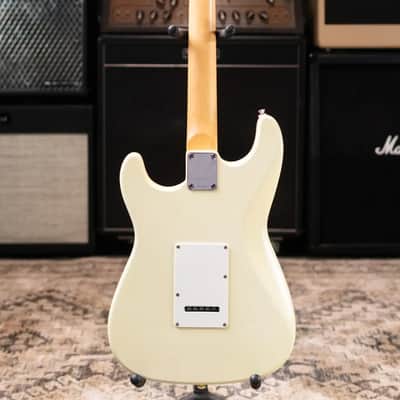 Squier 1995 Standard Stratocaster with Rosewood Fretboard Made in Korea, Olympic White - Used image 8
