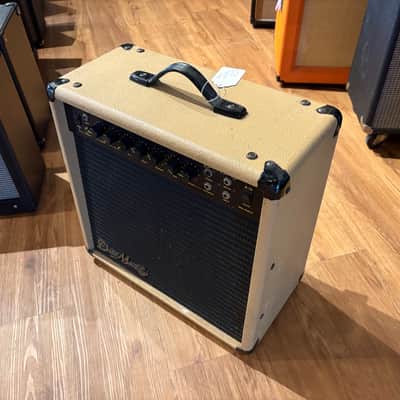 Dean Markley K-75 Amplifier image 3