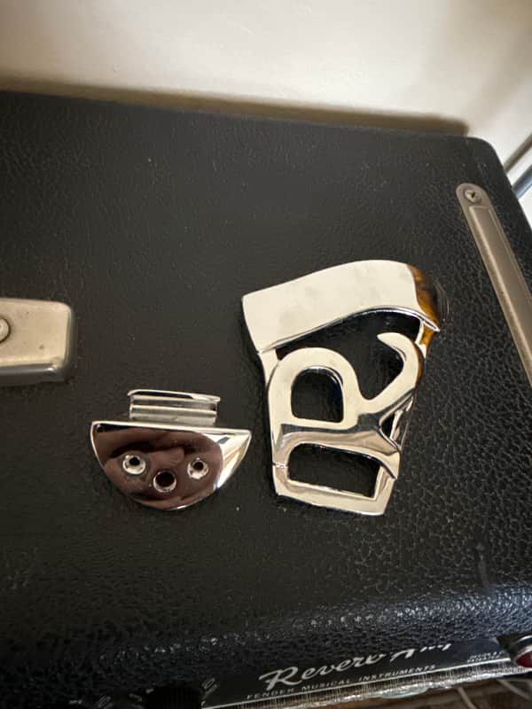 Rickenbacker R 6 string tailpiece 2024 - Chrome image 1