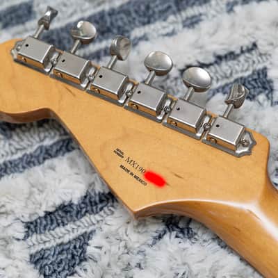 Fender Vintera '60s Stratocaster with Pau Ferro Fretboard 2019 - 2023 - Ice Blue Metallic image 16