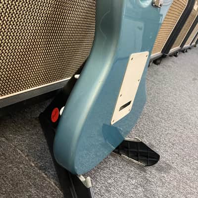 Fender Standard Stratocaster with Maple Fretboard 2001 - 2005 - Blue Agave image 10
