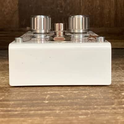 DigiTech Luxe Pitch Tune Chorus 2010s - White image 2