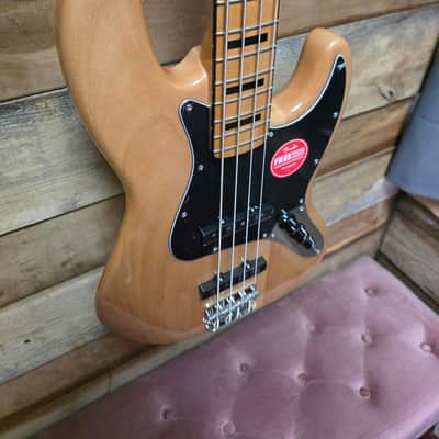 Squier Classic Vibe 70's Jazz Bass Maple Neck - Natural image 4