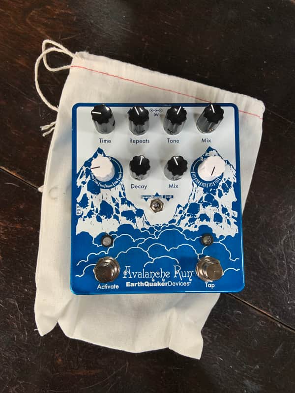 EarthQuaker Devices Avalanche Run Stereo Reverb & Delay with Tap Tempo V2