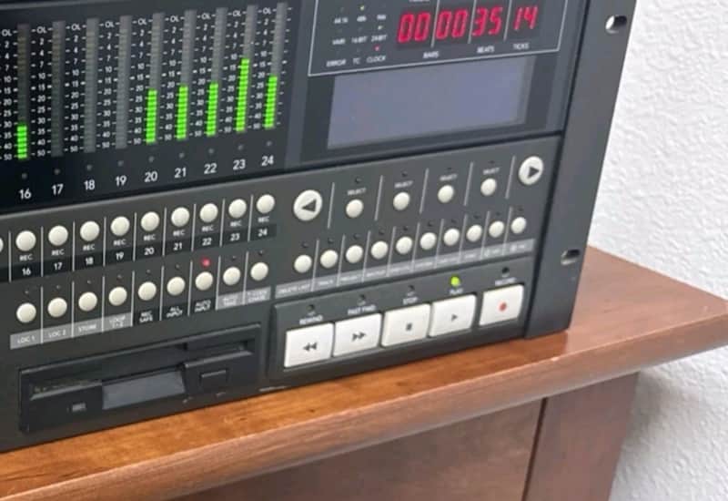 Mackie HDR24/96 24-Track 24-Bit Digital Audio Hard Disk Recorder / Editor 2000 - 2004 - Dark Gray image 1