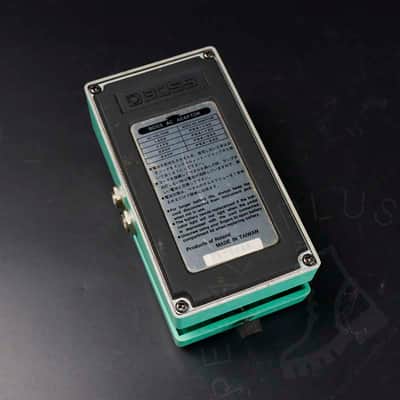Boss PN-2 Tremolo/Pan (Silver Label) 1990 - 1995 - Green image 5