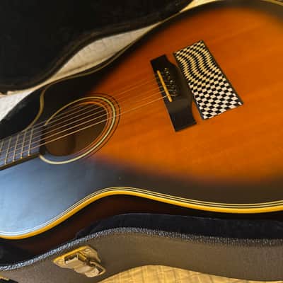 Larrivee RARE Pete Anderson 14 fret 2000 - Sunburst PROTOTYPE Fishman pickup image 2