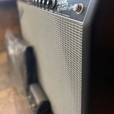Fender Twin Reverb Tonemaster 2-Channel Guitar Amplifier w/Footswitch & Cover image 5