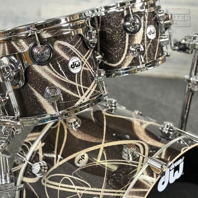 DW Collectors VLT 333 Maple 4pc Drum Set Smoke Glass Contrails image 3