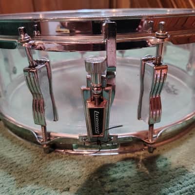 Ludwig 5x14" Vistalite Acrylic 10-Lug Snare Drum with P-85 Strainer 1970s - Clear image 3