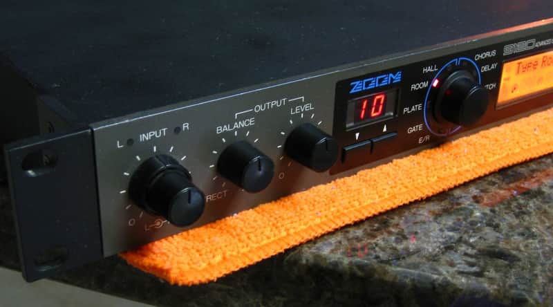 Zoom 9120 - Advanced Sound Environment Processor - Hardware