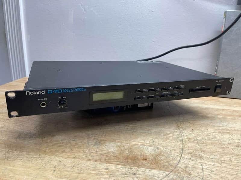Roland D-110 Multi Timbral Sound Module 1988 - 1991 - Black image 1