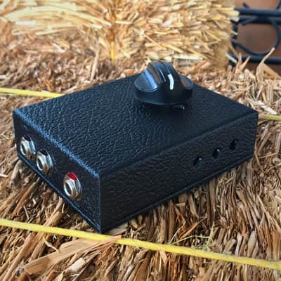 Stami's Customs - Black Bird 8 Duo, 8 Ohm, Dual Output, Black Tolex image 3