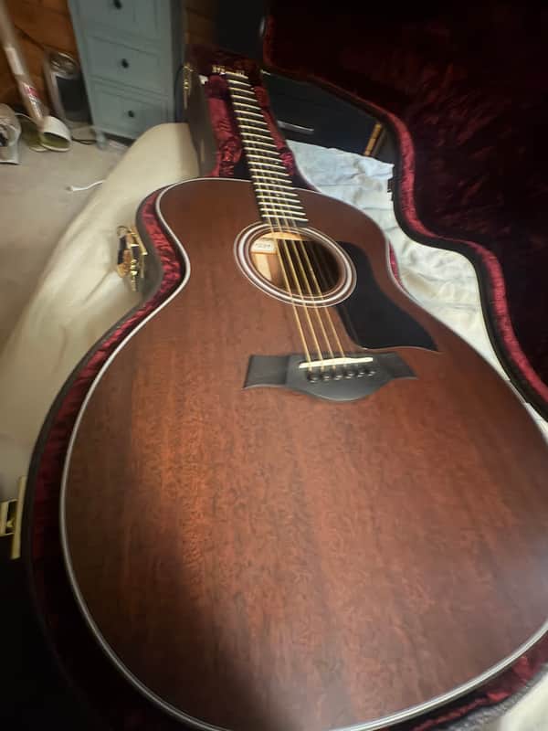 Taylor 320 Special Edition Sapele / Mahogany 2015 - 2017 - Shaded Edgeburst image 1