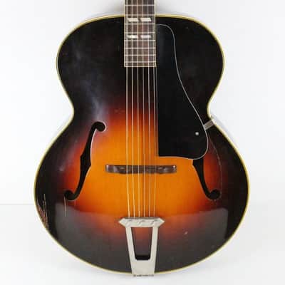 1946 Vintage Gibson L-7 archtop Sunburst Hand-Carved Solid Spruce Top Flamed Maple Back & Sides USA 1940s Early Post-War Era