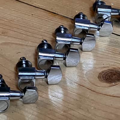 Yamaha Pacifica 311S 2000s Chrome Guitar Machine Heads Tuners 6 - in - line image 1