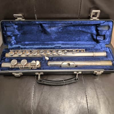 Armstrong 103 Student Model Open-Hole Flute with C Foot, - Silver-Plated image 1