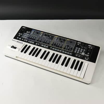 Roland SH-01 GAIA [ZZ53508] (05/18)