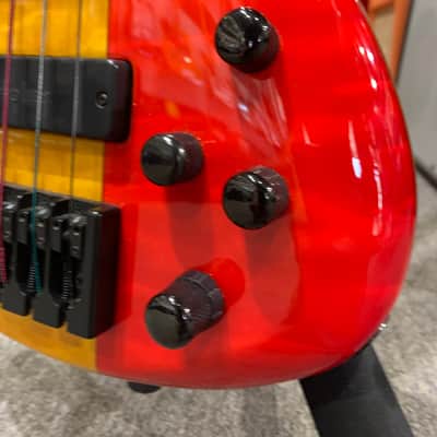 Roscoe 6-String Fretless "Jon Jon" Signature Rasta Bass image 8